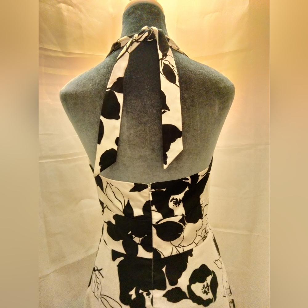 Halter Dress - Picture 5 of 11
